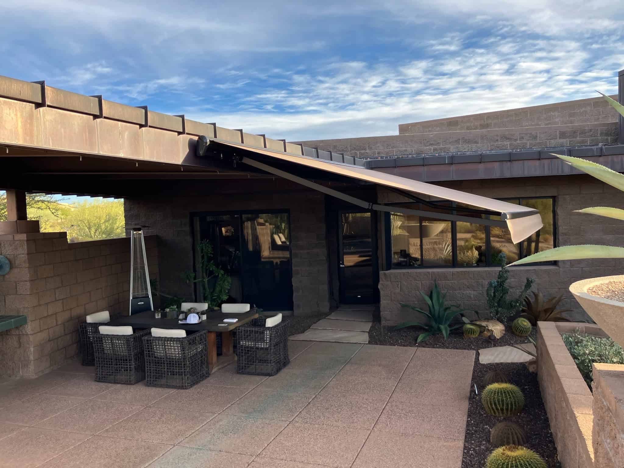 stylish-awnings-extended-outdoor-dining-phoenix-arizona