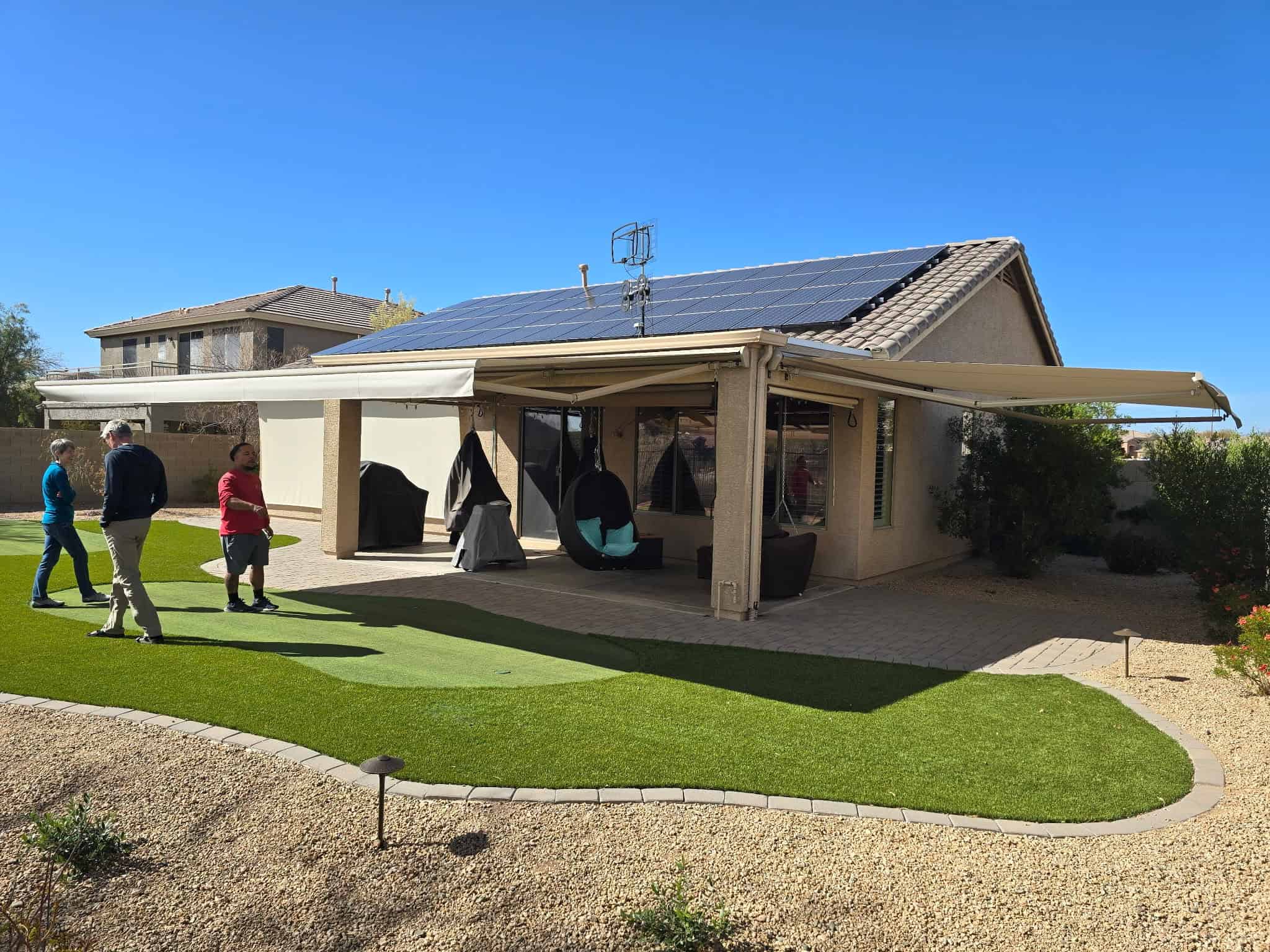 Retractable Awnings Reducing Sun Exposure and Expanding Usable Outdoor Living Space